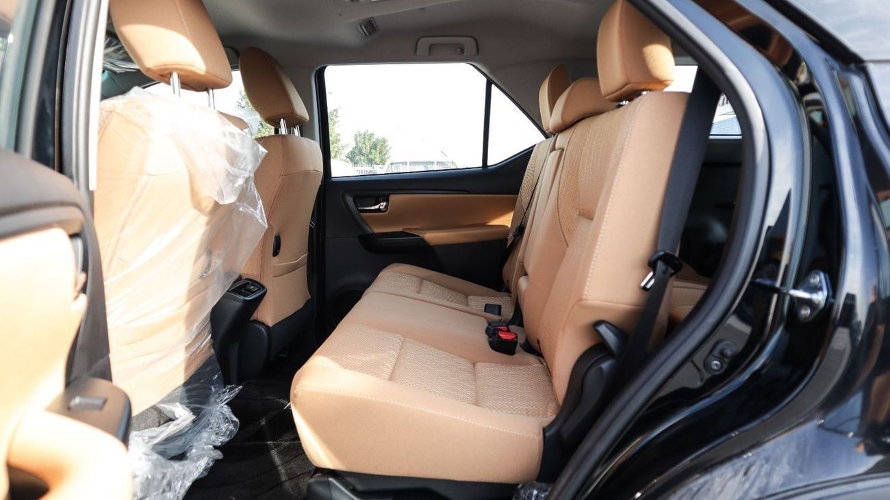 Toyota Fortuner ECT0024 - Toyota Fortuner 2.7L Petrol Auto Black