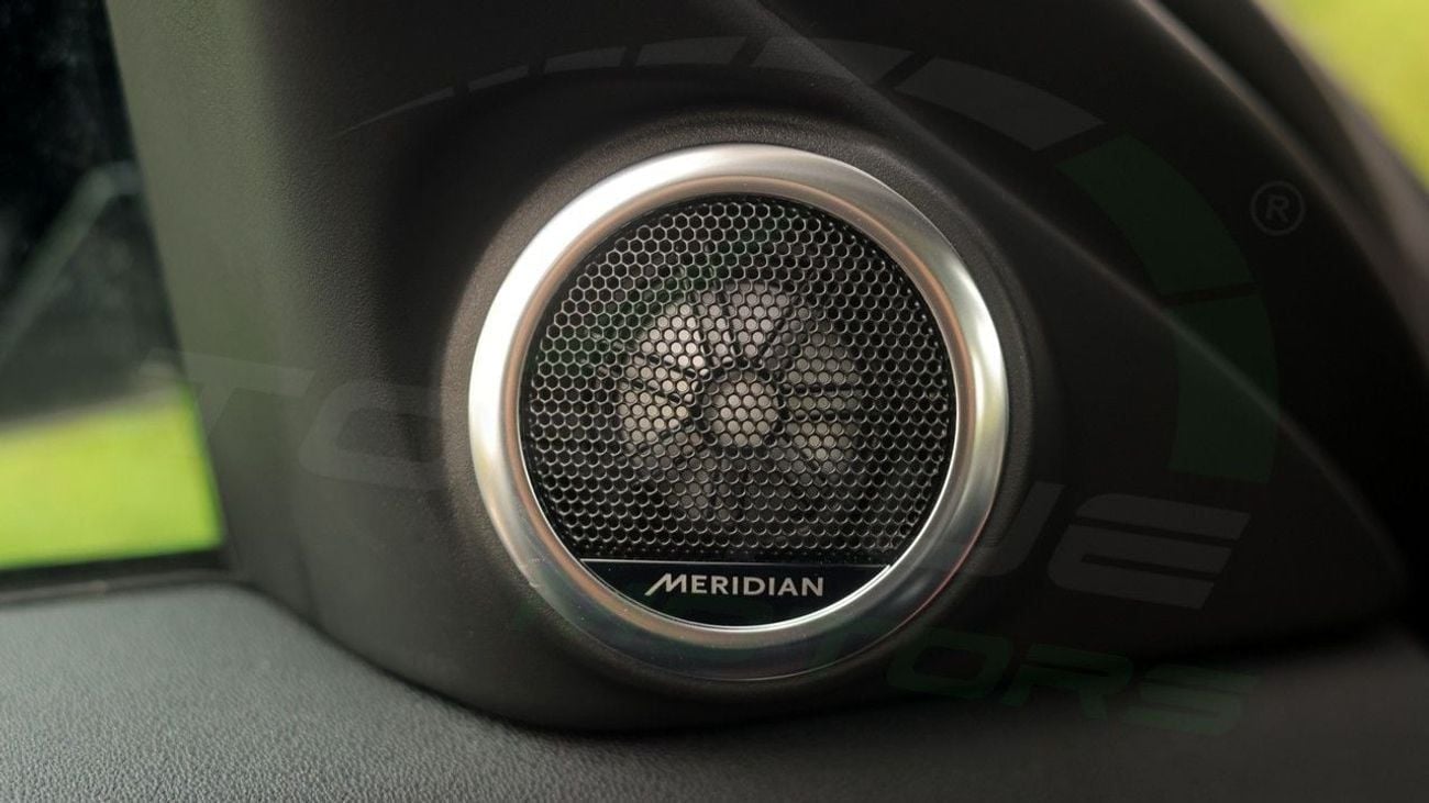 Land Rover Range Rover Evoque Dynamic SE P250 2.0L 2025 LAND ROVER RANGE ROVER EVOQUE P250 DYNAMIC SE 2.0L 0Km With 3 Years Or 60K