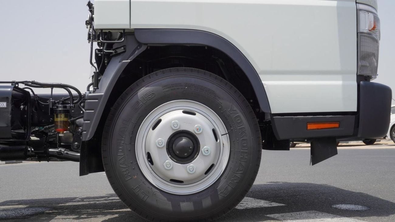 ميتسوبيشي كانتر فان Brand New Mitsubishi Fuso Canter 2026 4.2L 2WD Diesel |White/Black |CANTERCHASSIS-100-4.2-25 |FOR EX
