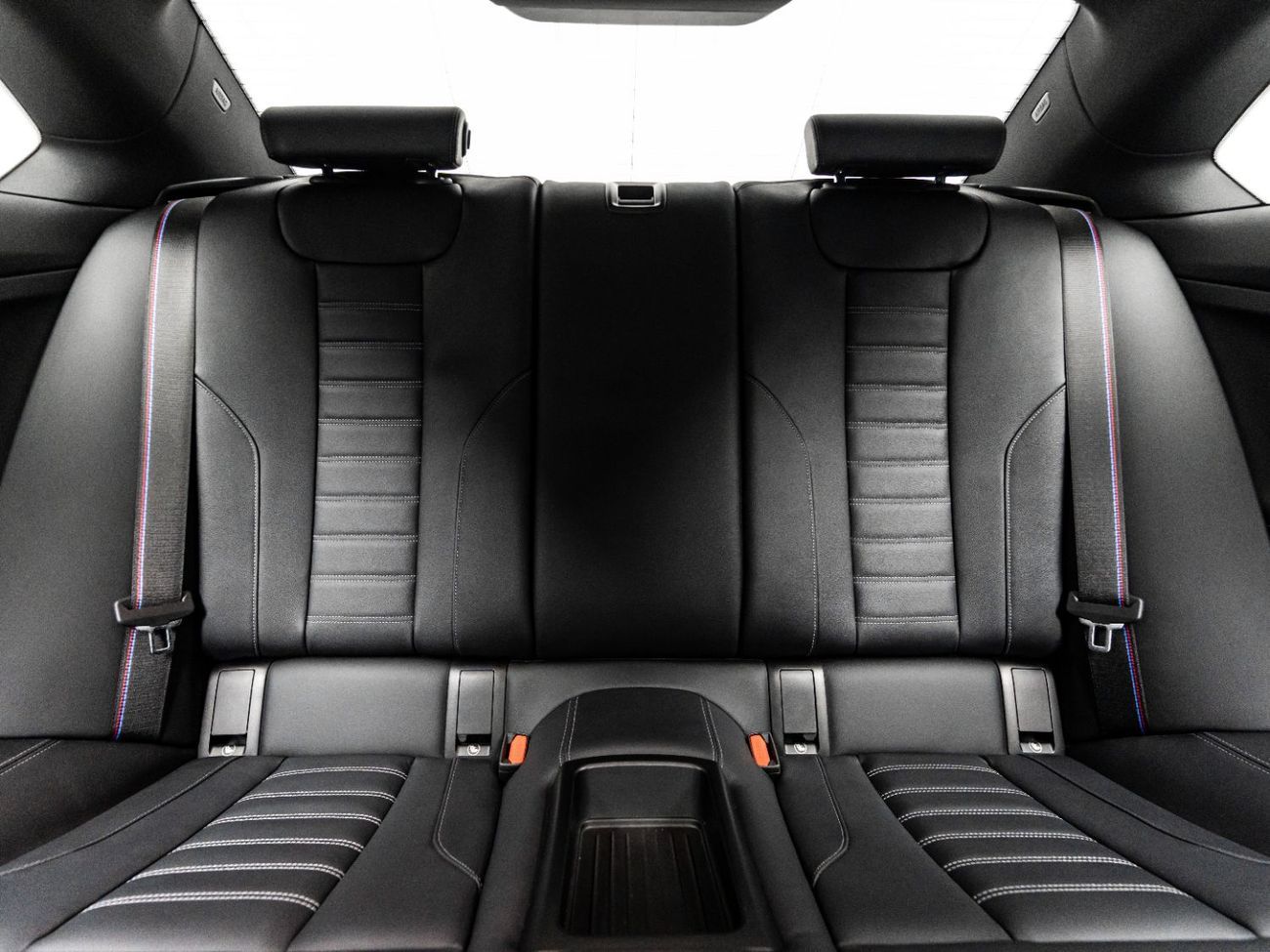 بي أم دبليو M2 2025 BMW M2, June 2030 BMW Warranty + Service Contract, Low KMs, GCC