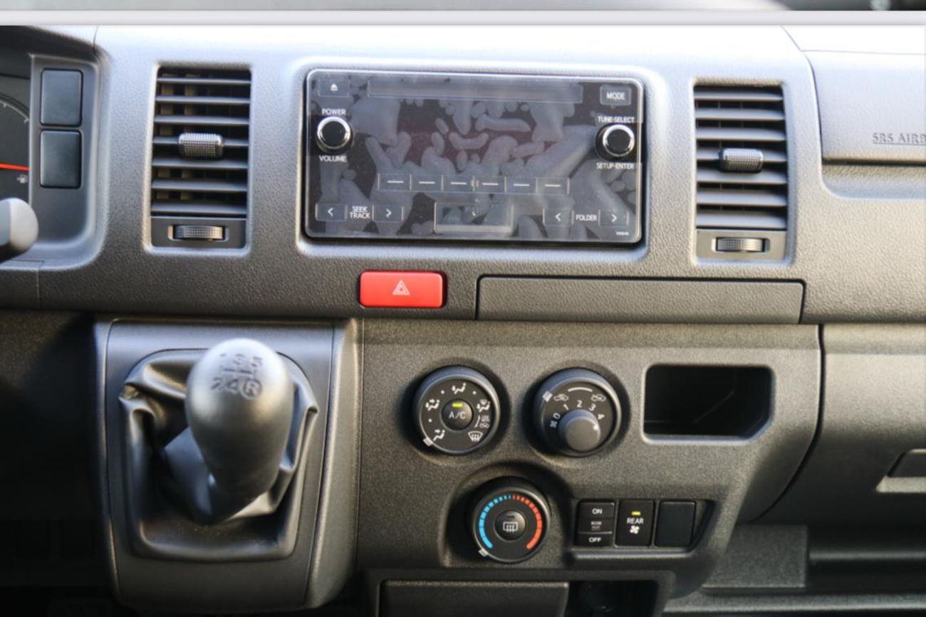 Toyota Hiace GL -Standard Roof  Panal Van 2.7L