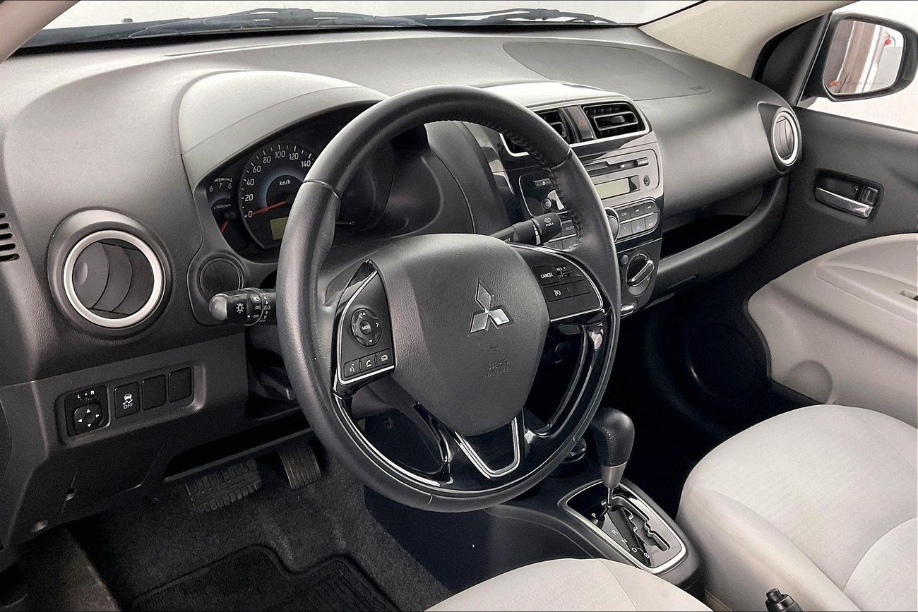 لكزس UX300h Premier | شامل الضمان | 0 ﺪﻔﻋﺓ ﺃﻮﻟﻯ