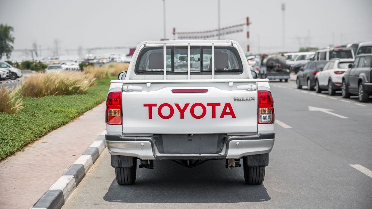 Toyota Hilux TOYOTA HILUX 2.7L MT 4X2 -2025YM