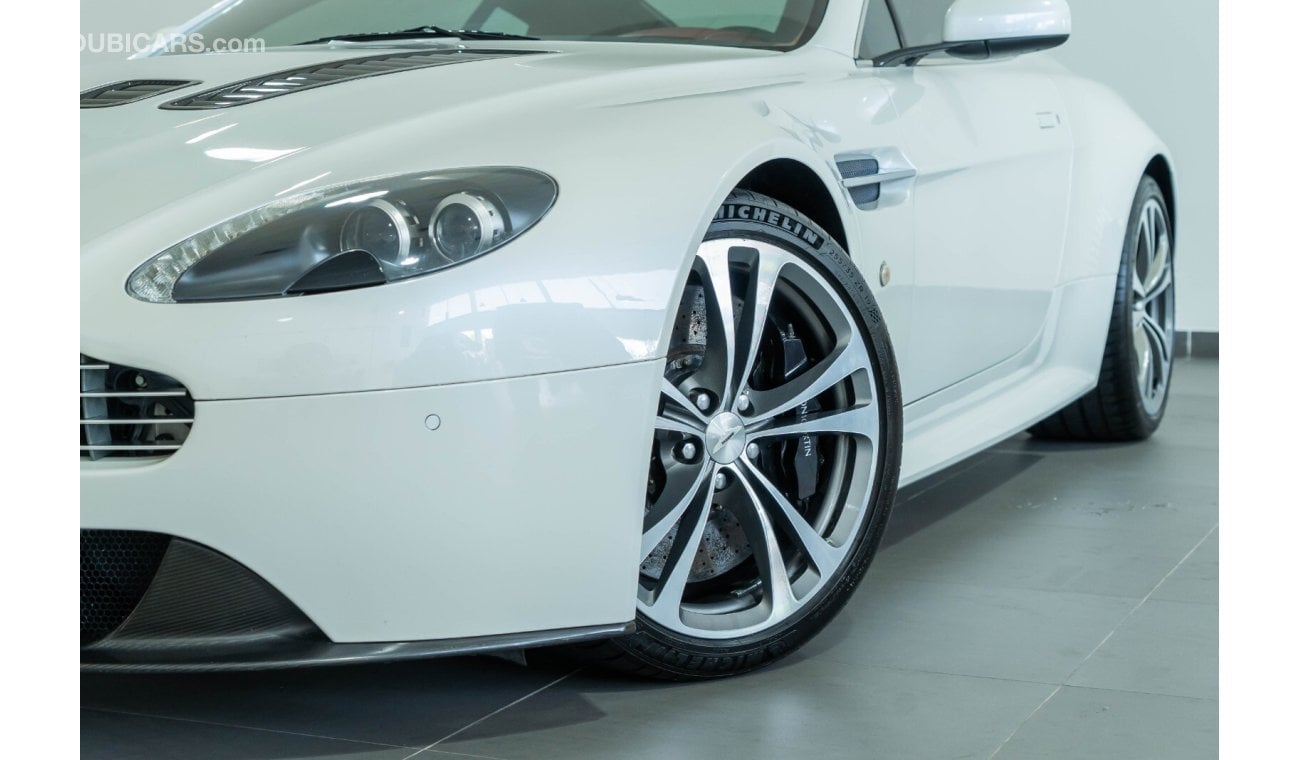 Aston Martin Vantage 2010 Aston Martin Vantage  6.0L V12 Manual 510 BHP / Full Aston Martin Service History