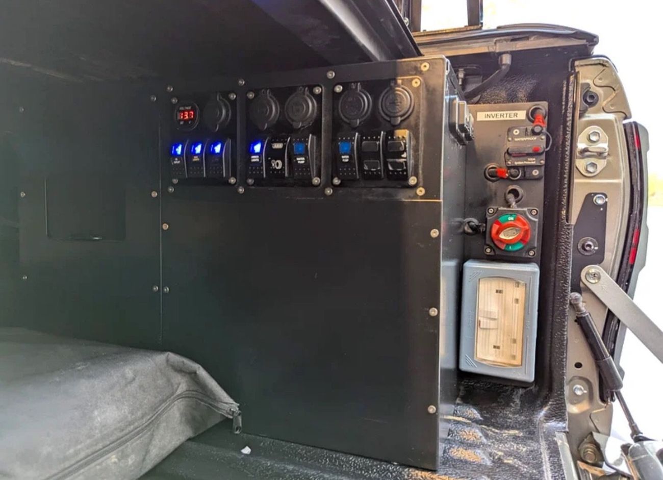 Toyota Hilux 2021 ADVENTURE V6 4.0L V6 GCC FULLY MODIFIED TRD OFF-ROAD IN EXCELLENT CONDITION