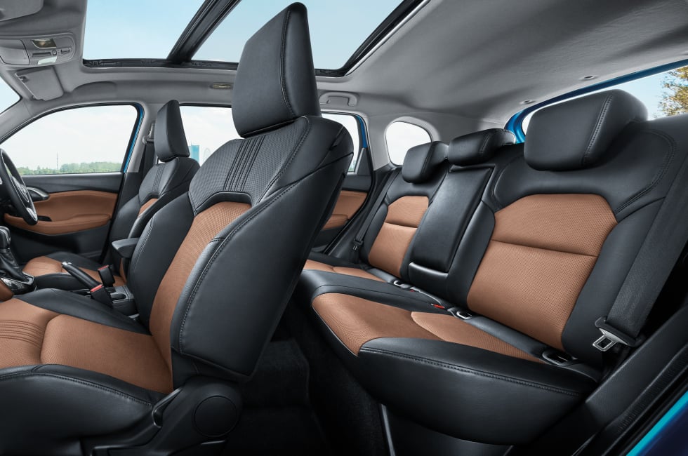 Toyota Urban Cruiser interior - Seats