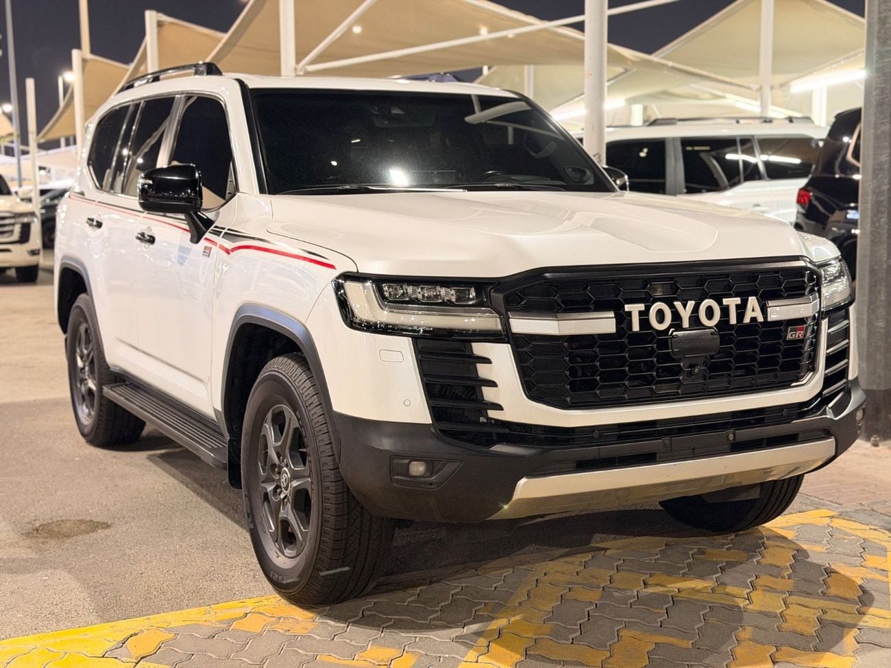 تويوتا لاند كروزر 3.5T GR-Sport