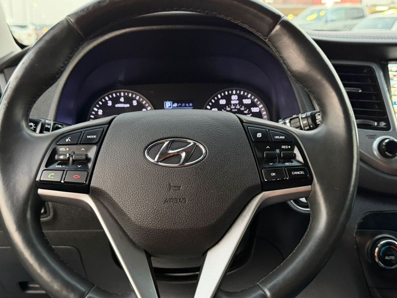 Hyundai Tucson GL 1.6L Excellent condition & luxury feel