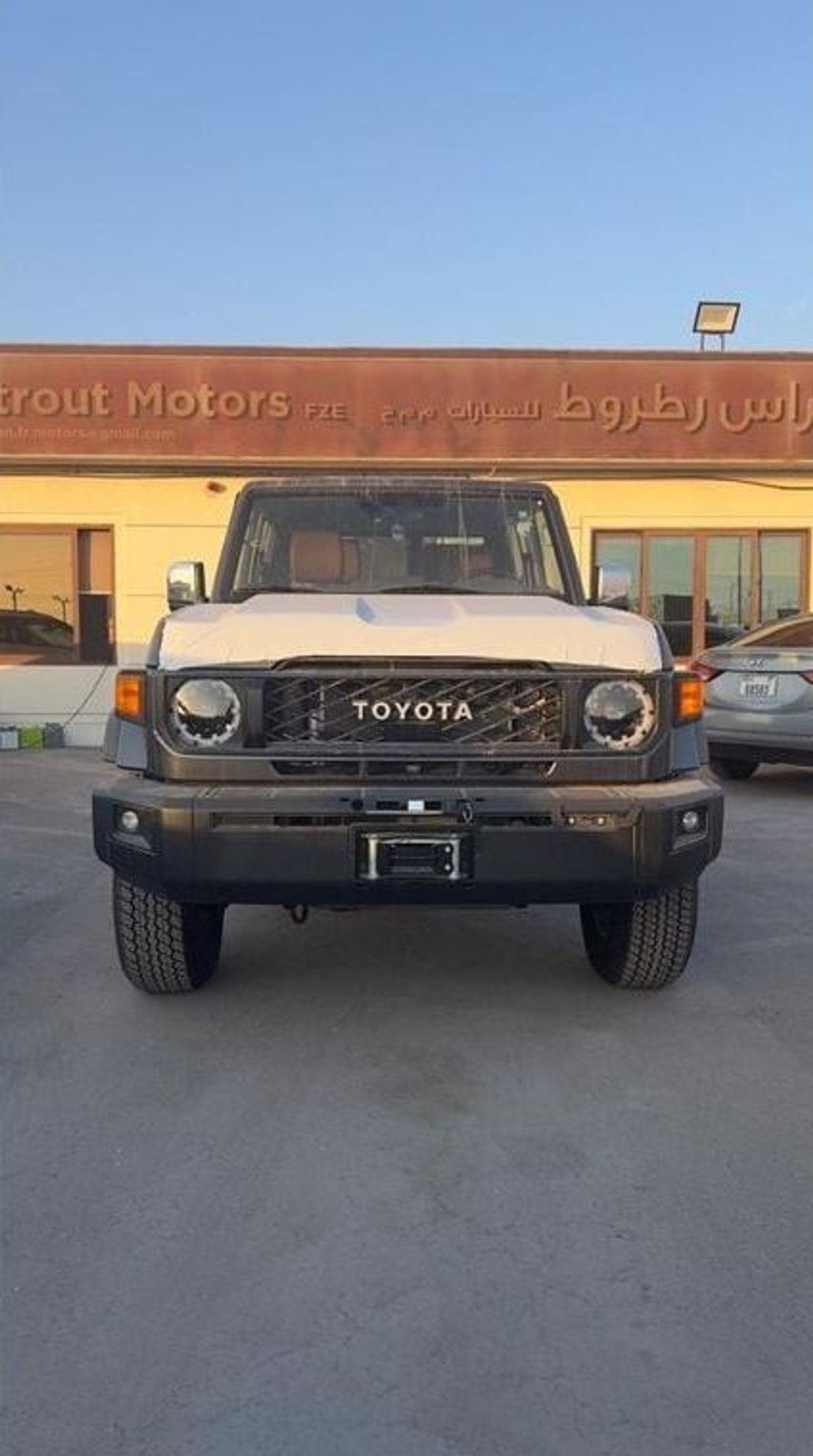 تويوتا لاند كروزر 70 Toyota Landcruiser Pickup, 4.0 CC, Full option, A/T