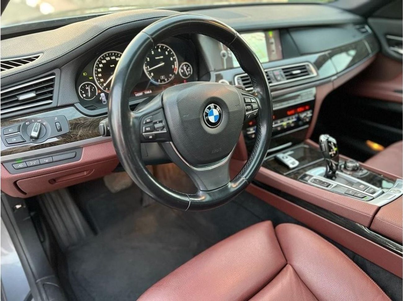 BMW 750Li BMW 750LI 2012 GCC FULL OPTION IN PERFECT CONDITION WITH DEALER WARRATNY