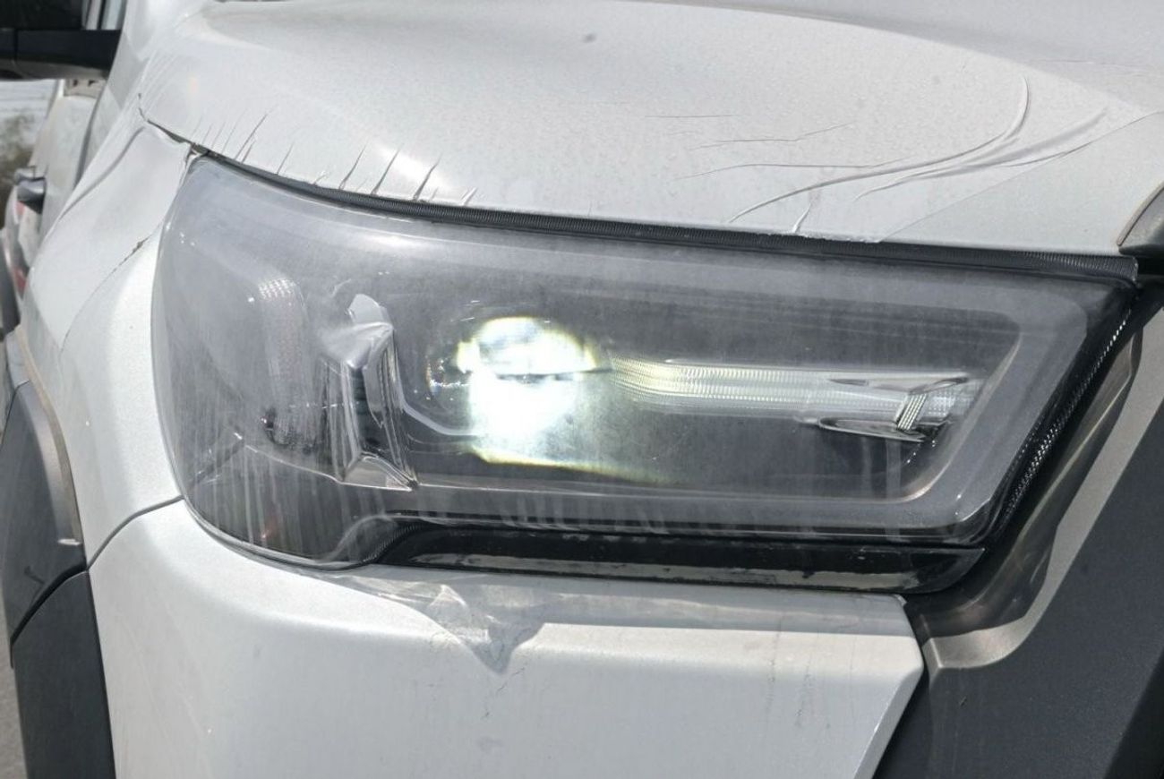 تويوتا هيلوكس TOYOTA HILUX ADVENTURE 4.0L GCC PETROL FULL OPTION