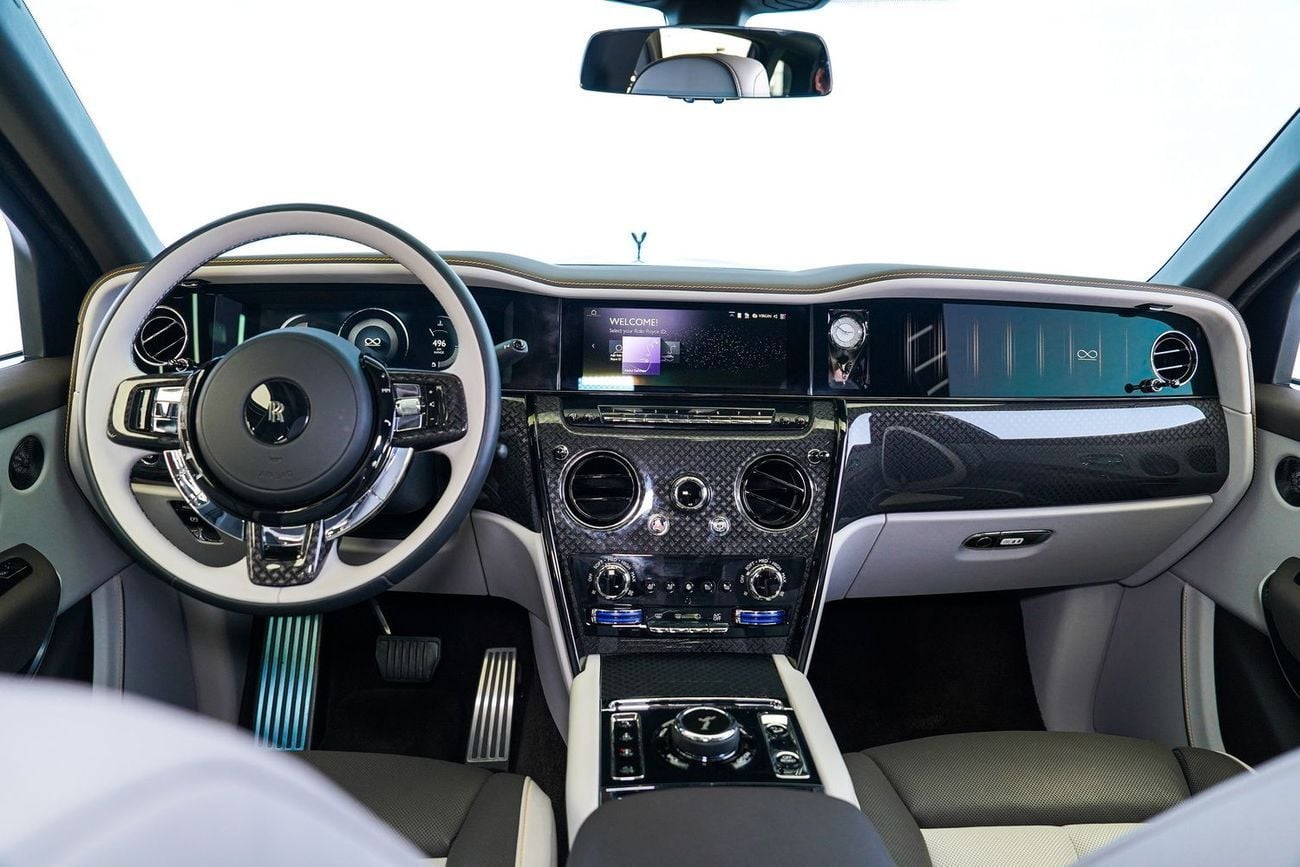 Rolls-Royce Cullinan BLACK BADGE