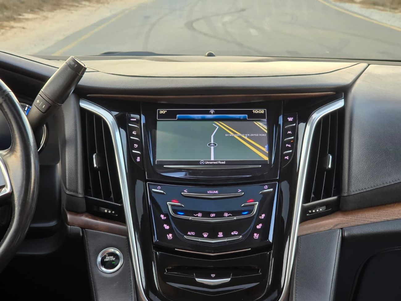 كاديلاك إسكالاد Premium Luxury 6.2L 4WD