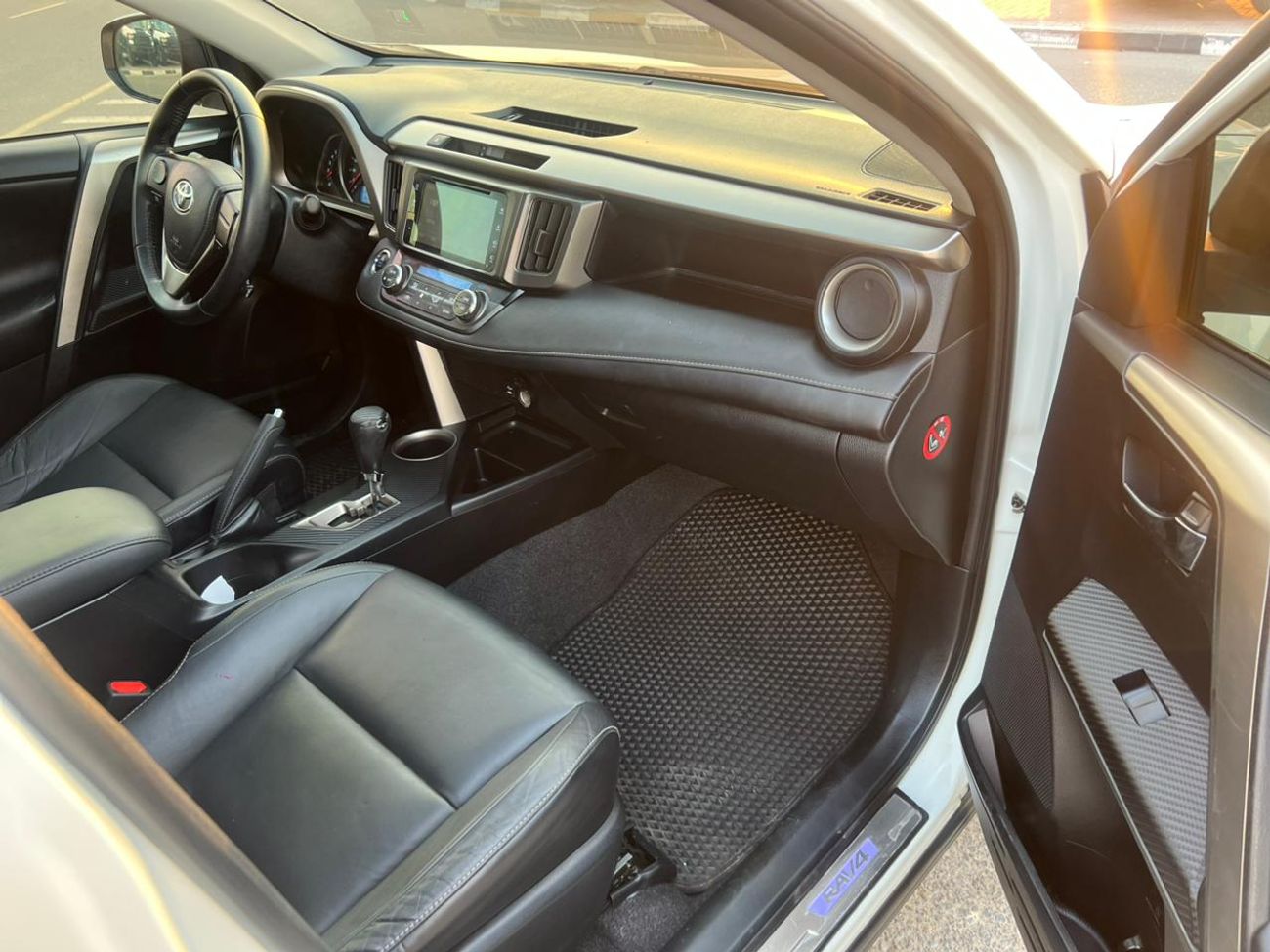 تويوتا راف ٤ 