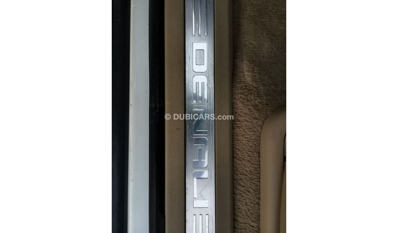 GMC Yukon GMC YOUKAN DENALI 2011 GCC SPECEFECATION