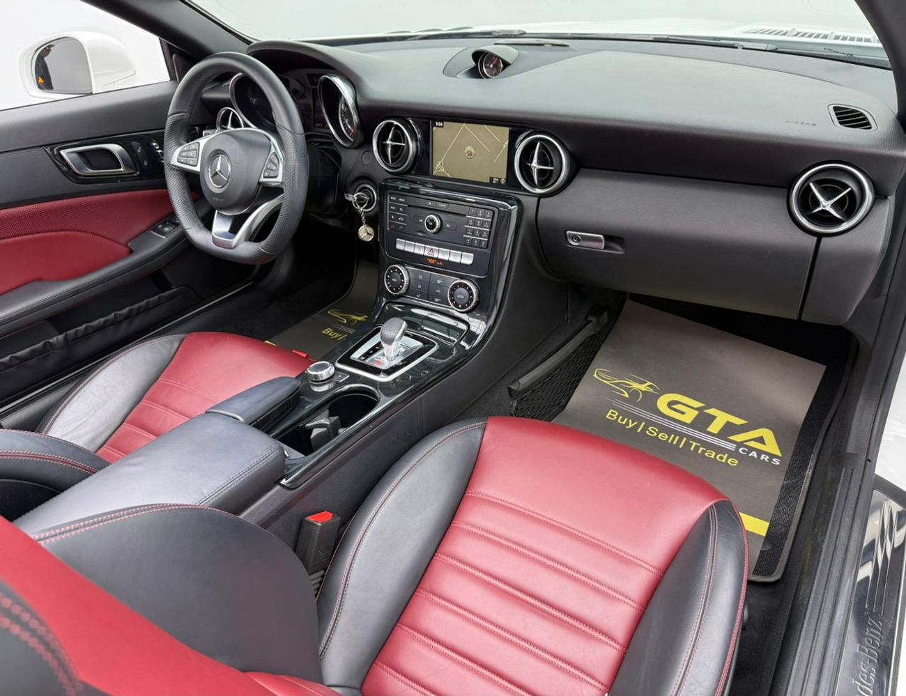 Mercedes-Benz SLC 200 2020 Mercedes SLC 200, 2025 MB Warranty, Full MB Service History, Excellent Condition, GCC