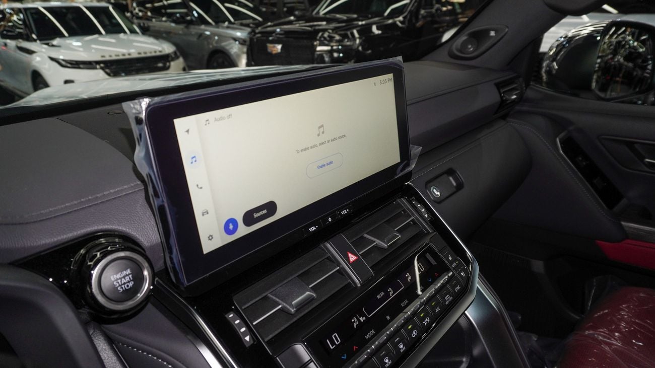 Toyota Land Cruiser VXR 3.5 L Twin Turbo V6