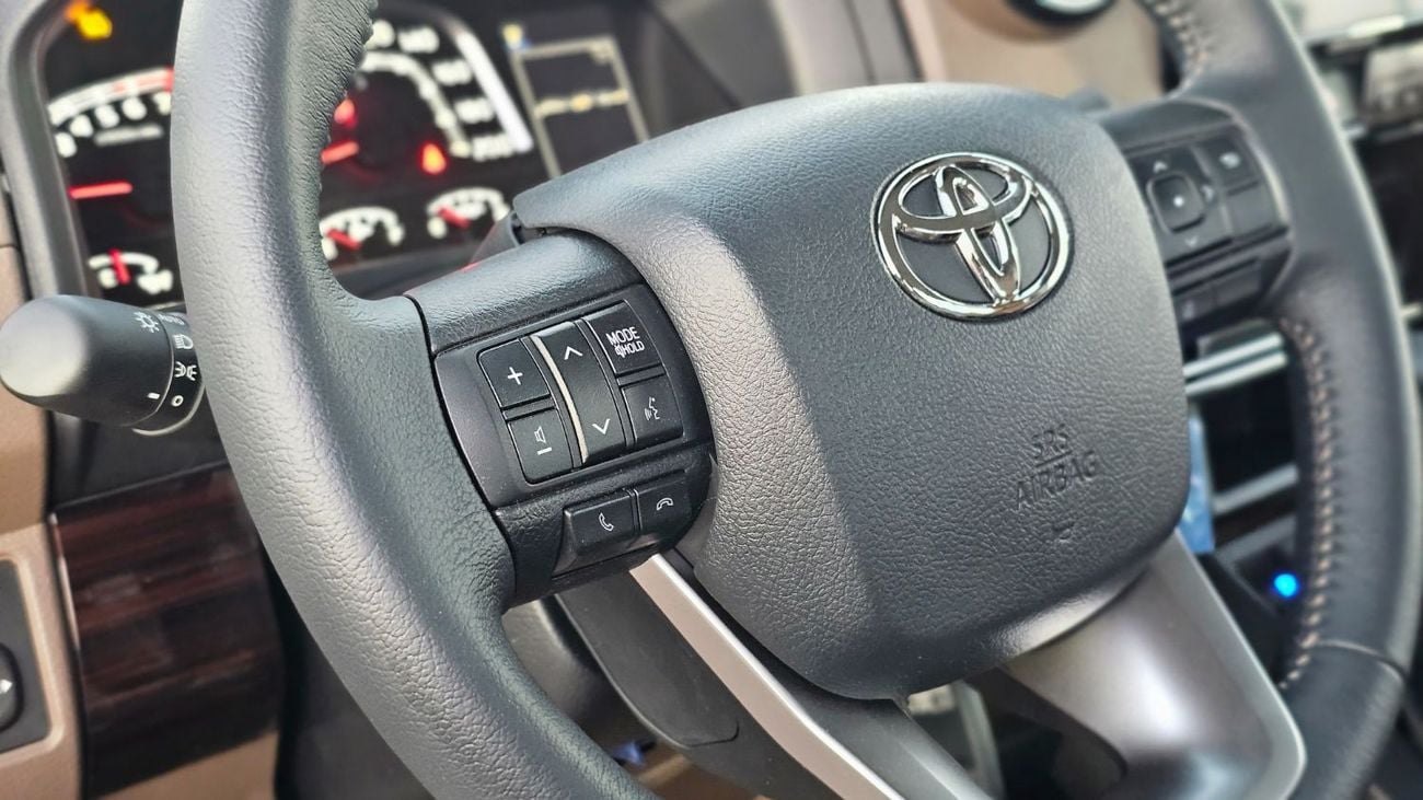 تويوتا لاند كروزر بيك آب Toyota Land Cruiser Pick Up Toyota Land Cruiser Pick Up 4.0L 2026