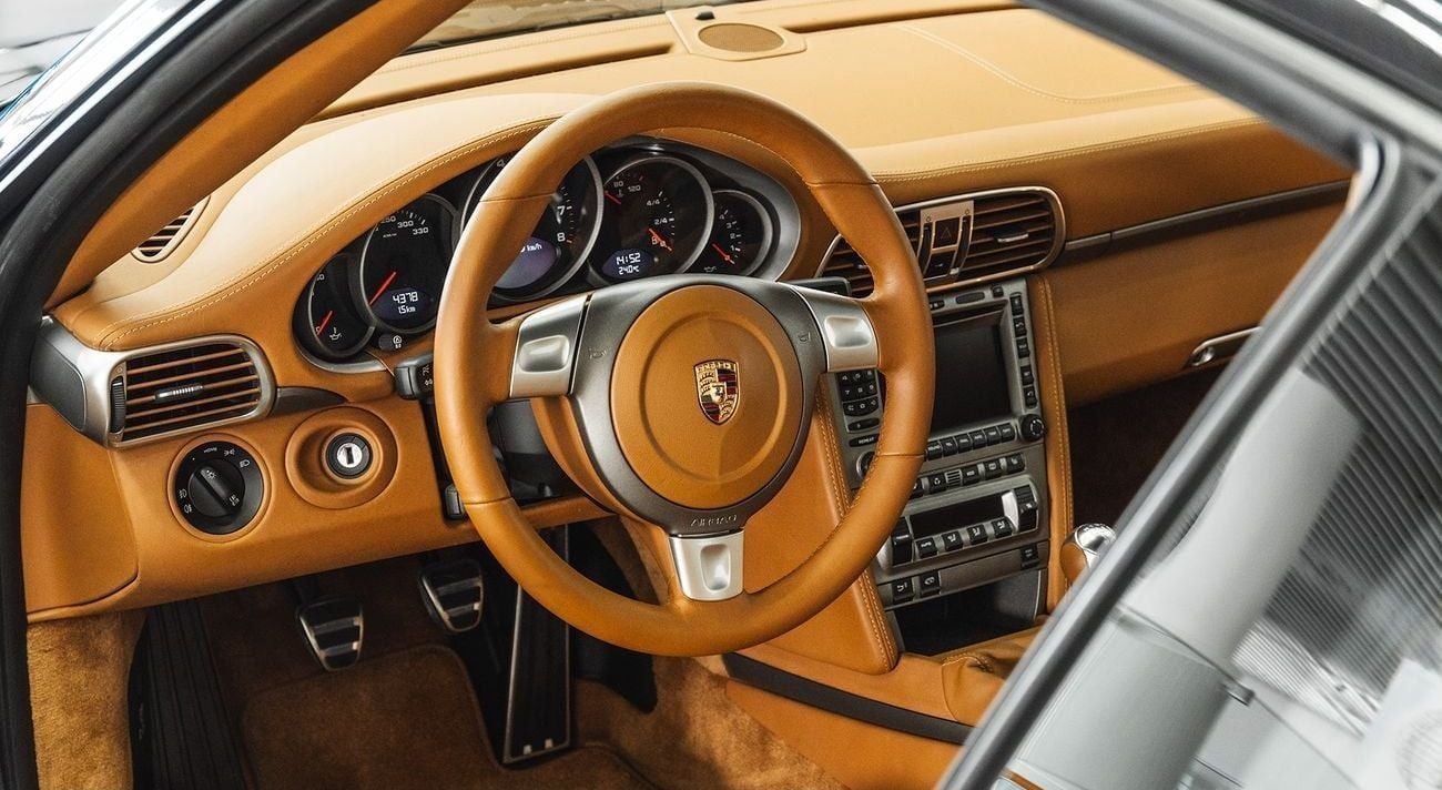 Porsche 911 CARRERA 4 (997.1) Manual