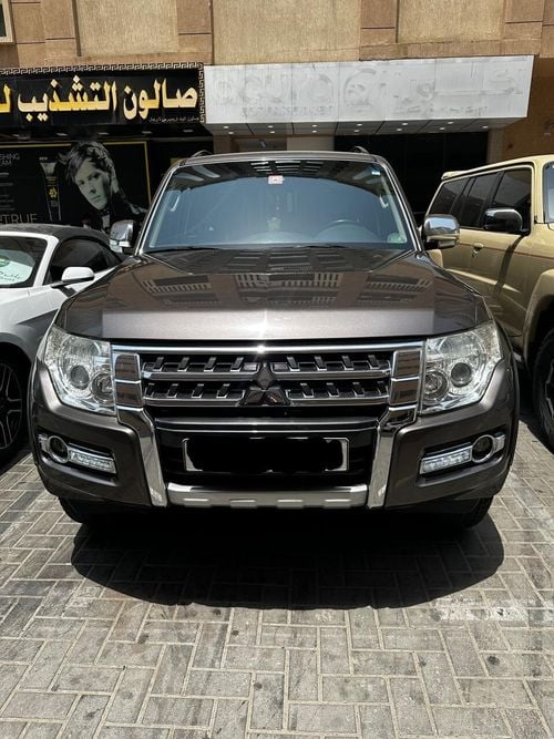 Mitsubishi Pajero GLS MIDLINE