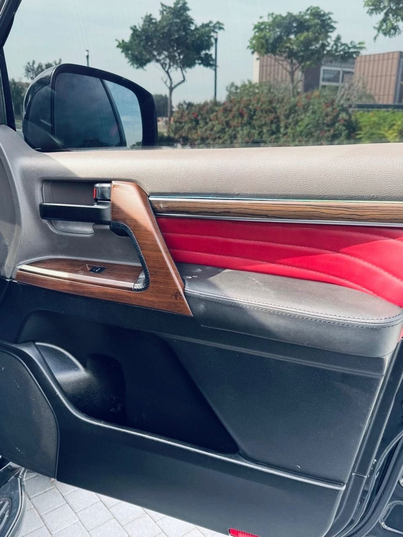 Toyota Land Cruiser GXR 2019 Model Facelift to 2024 Shape Exterior and interior Both
