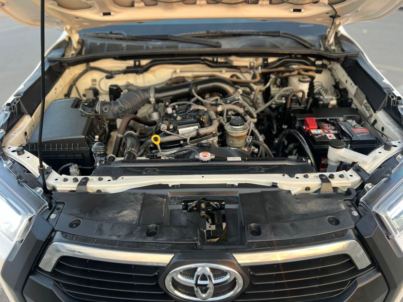 Toyota Hilux Toyota Hilux 2022MODEL Fuel.Petrol Gl Adventure Modified 2.7L v4 AWD 4x4 Rear camera Transmission Au