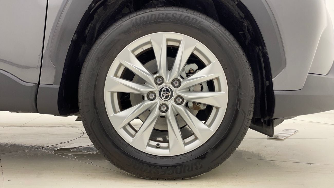 تويوتا كورولا كروس GLI 1.8 | بدون دفعة مقدمة | اختبار القيادة في المنزل