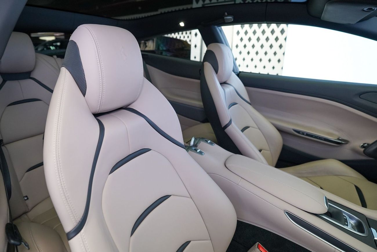 Ferrari GTC4 Lusso T