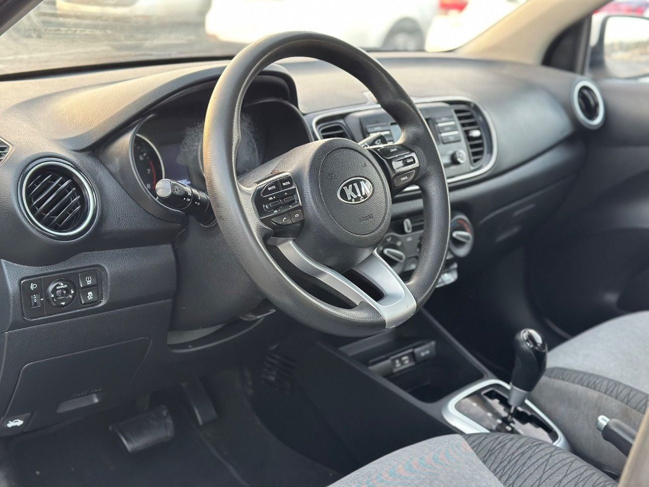 Kia Pegas EX