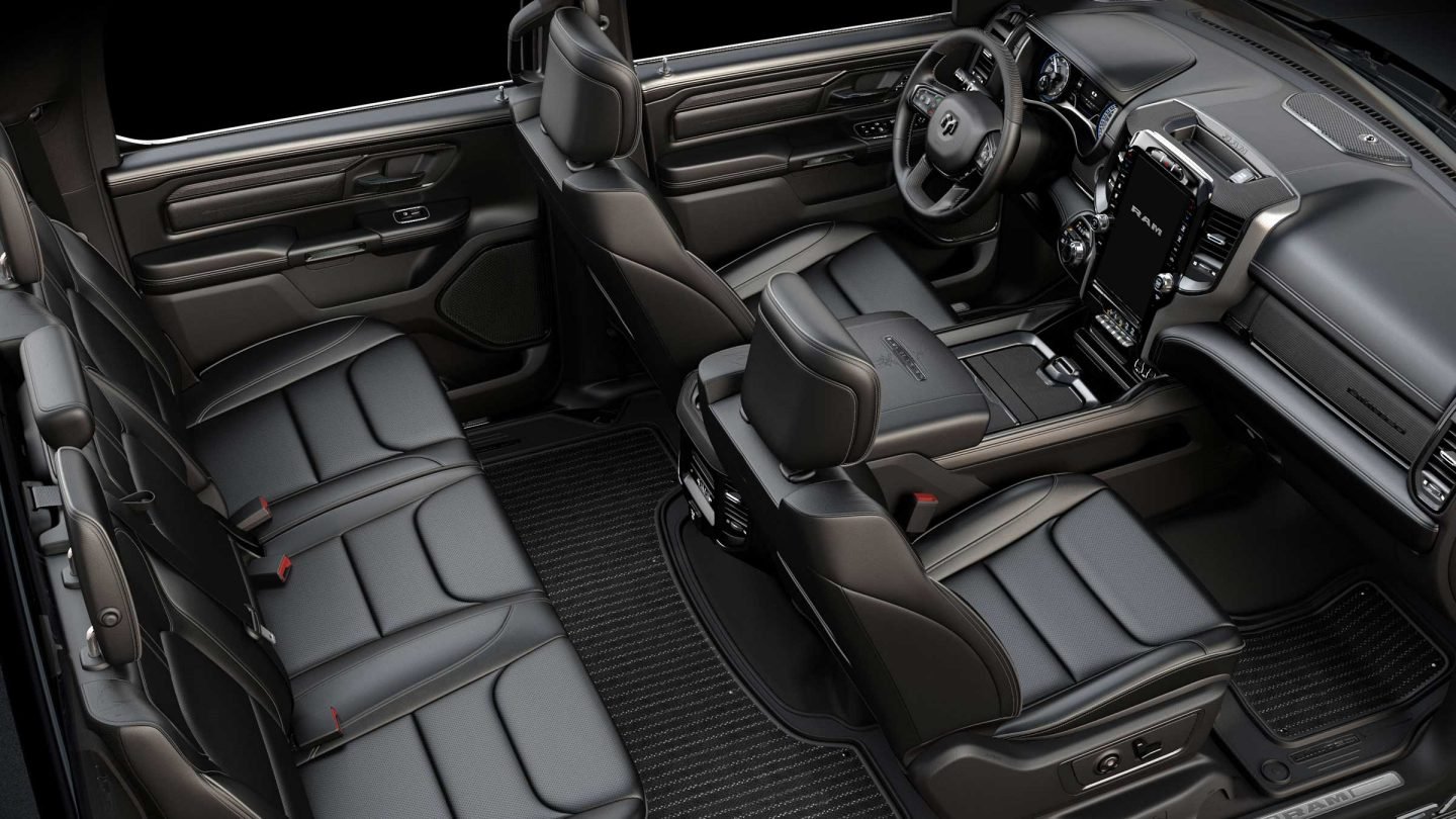 رام 1500 TRX interior - Seats