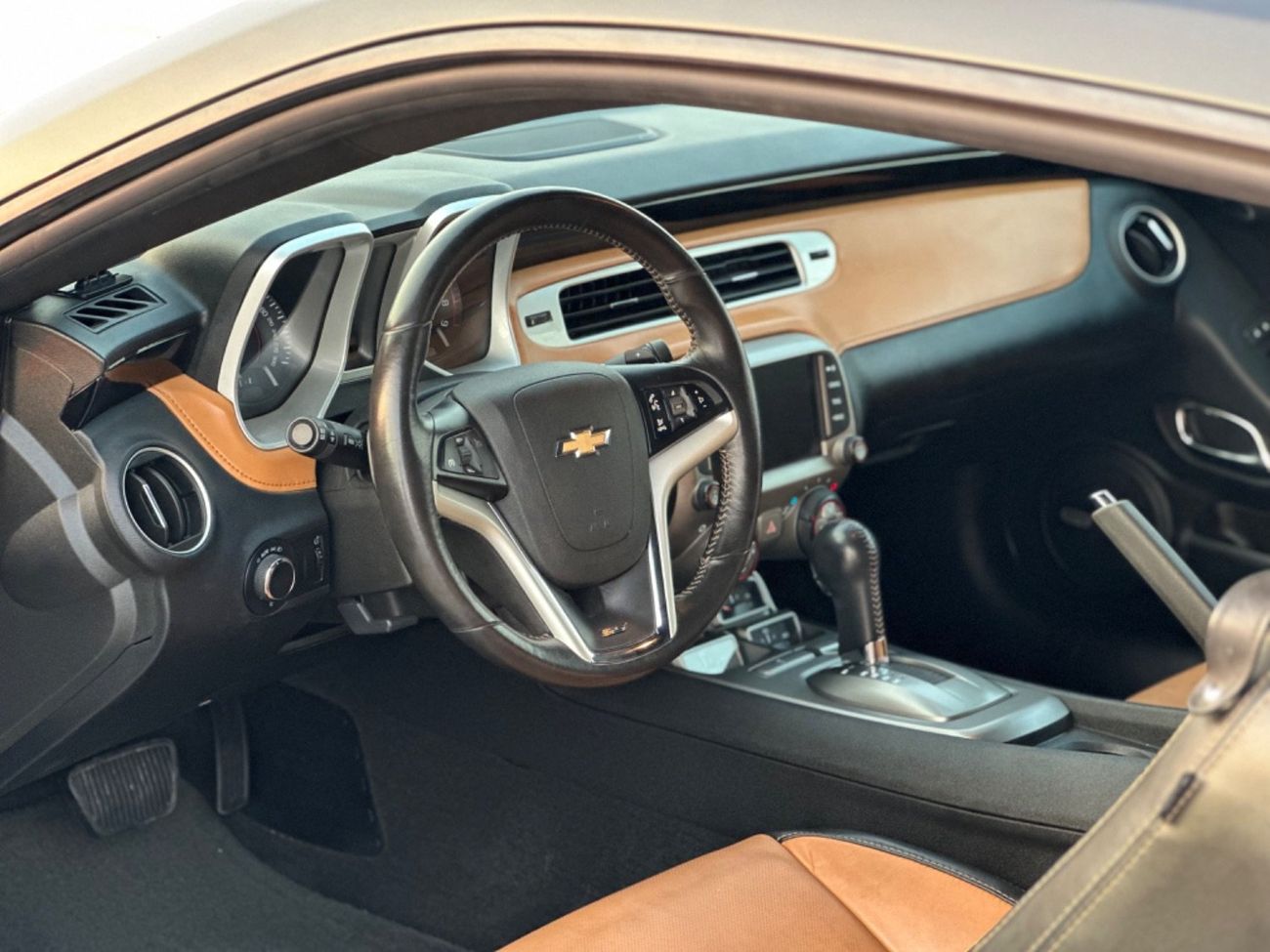 Chevrolet Camaro MODEL 2013 GCC CAR PERFECT CONDITION INSIDE AND OUTSIDE FULL OPTION