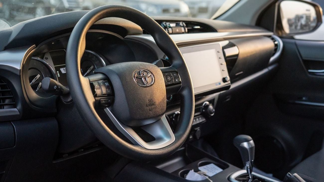 Toyota Hilux SGLX SR5 DC 2.4L Diesel A/T 2025YM