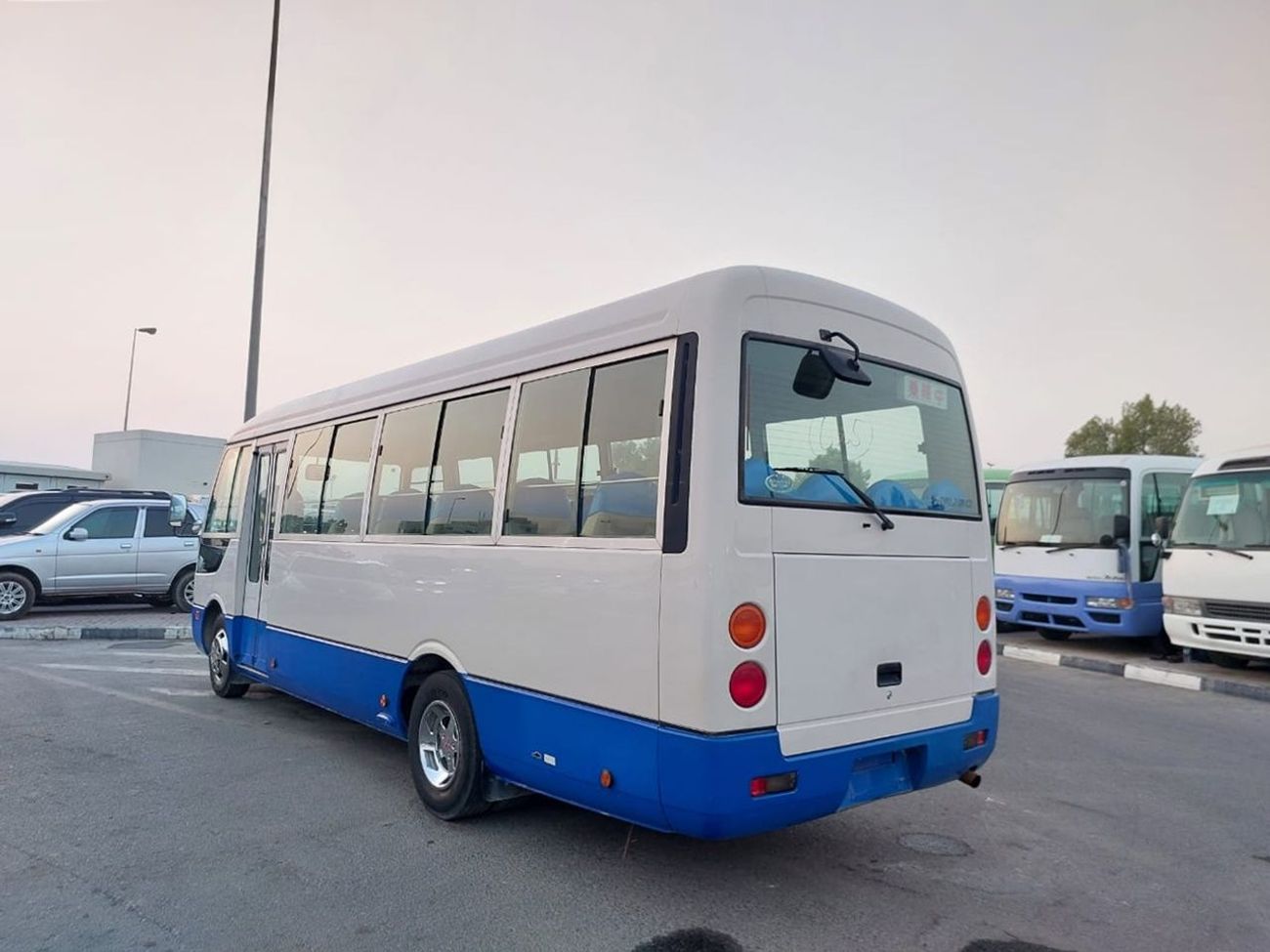 ميتسوبيشي روزا MITSUBISHI ROSA BUS RHD 2006 MODEL 4.8 L DIESEL AUTOMATIC(PM00086)
