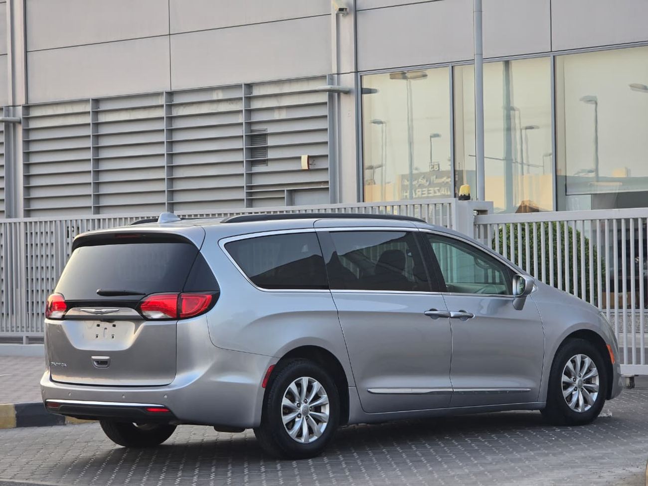 كرايسلر باسيفيكا Limited 3.6L