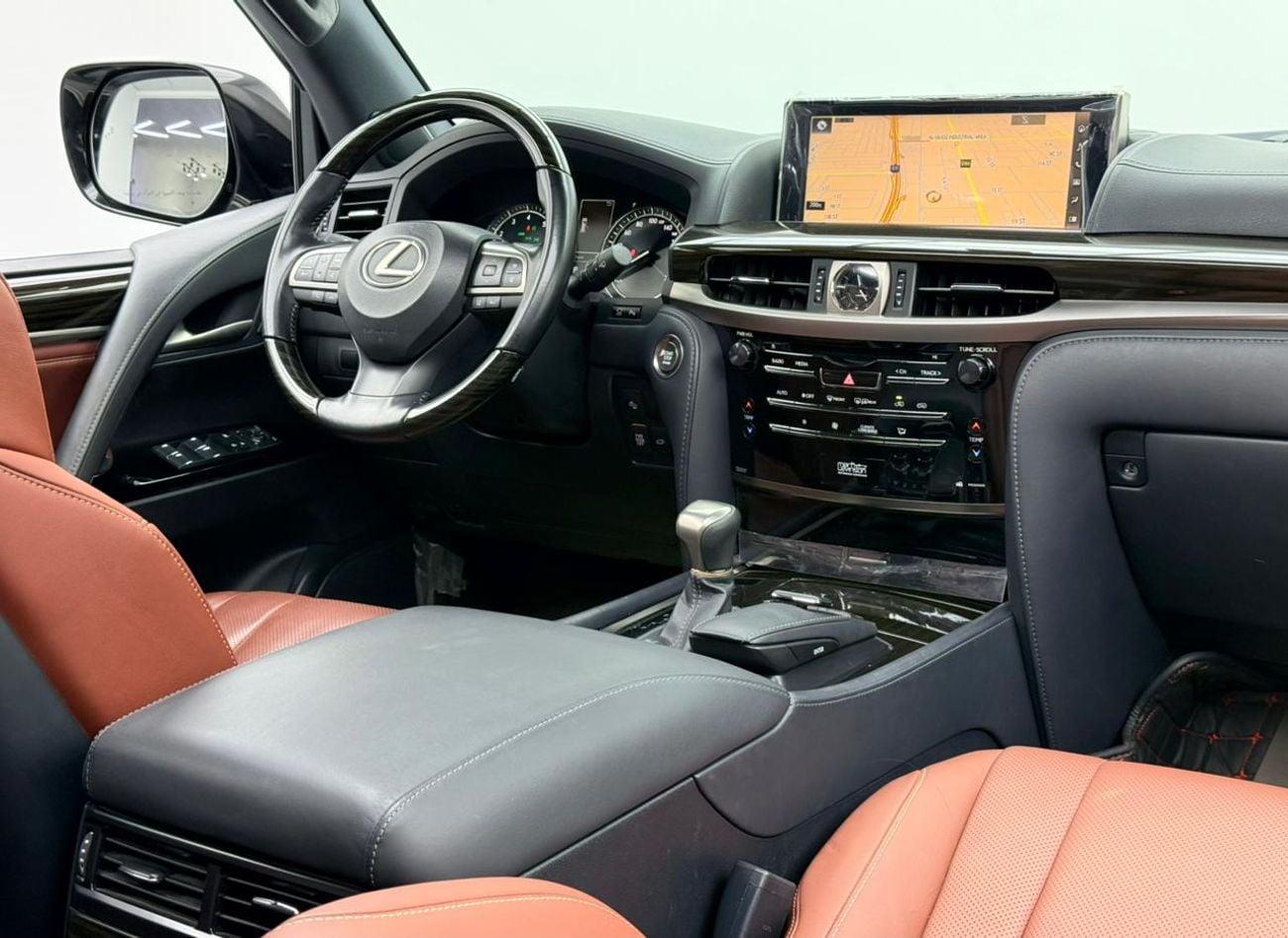 لكزس LX 570 SIGNATURE