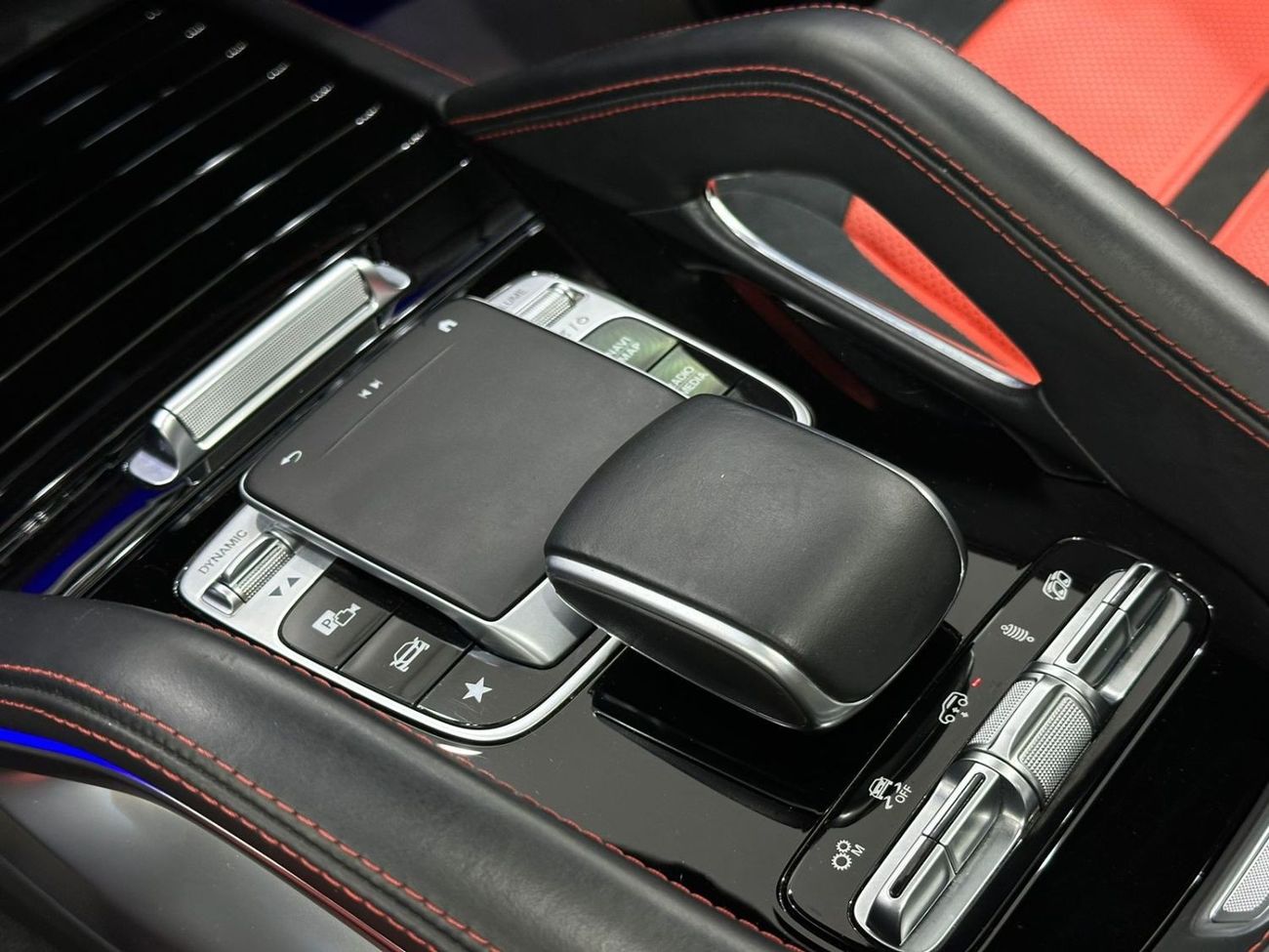 مرسيدس بنز GLE 53 AMG 2022 Mercedes Benz GLE53 AMG 4MATIC+ Coupe, 2027 Mercedes Warranty, Fully Loaded, Low Kms, GCC