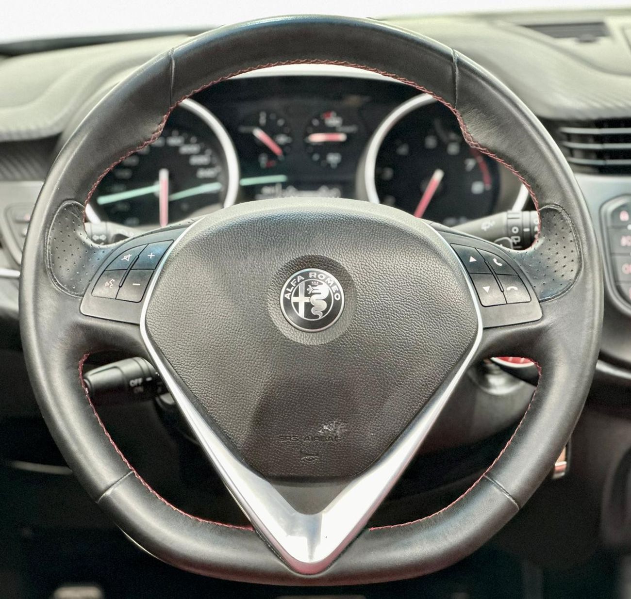 ألفا روميو ستيلفيو 2018 Alfa Romeo Giulietta Veloce Sport, Warranty, Full Service History, Excellent Condition, GCC