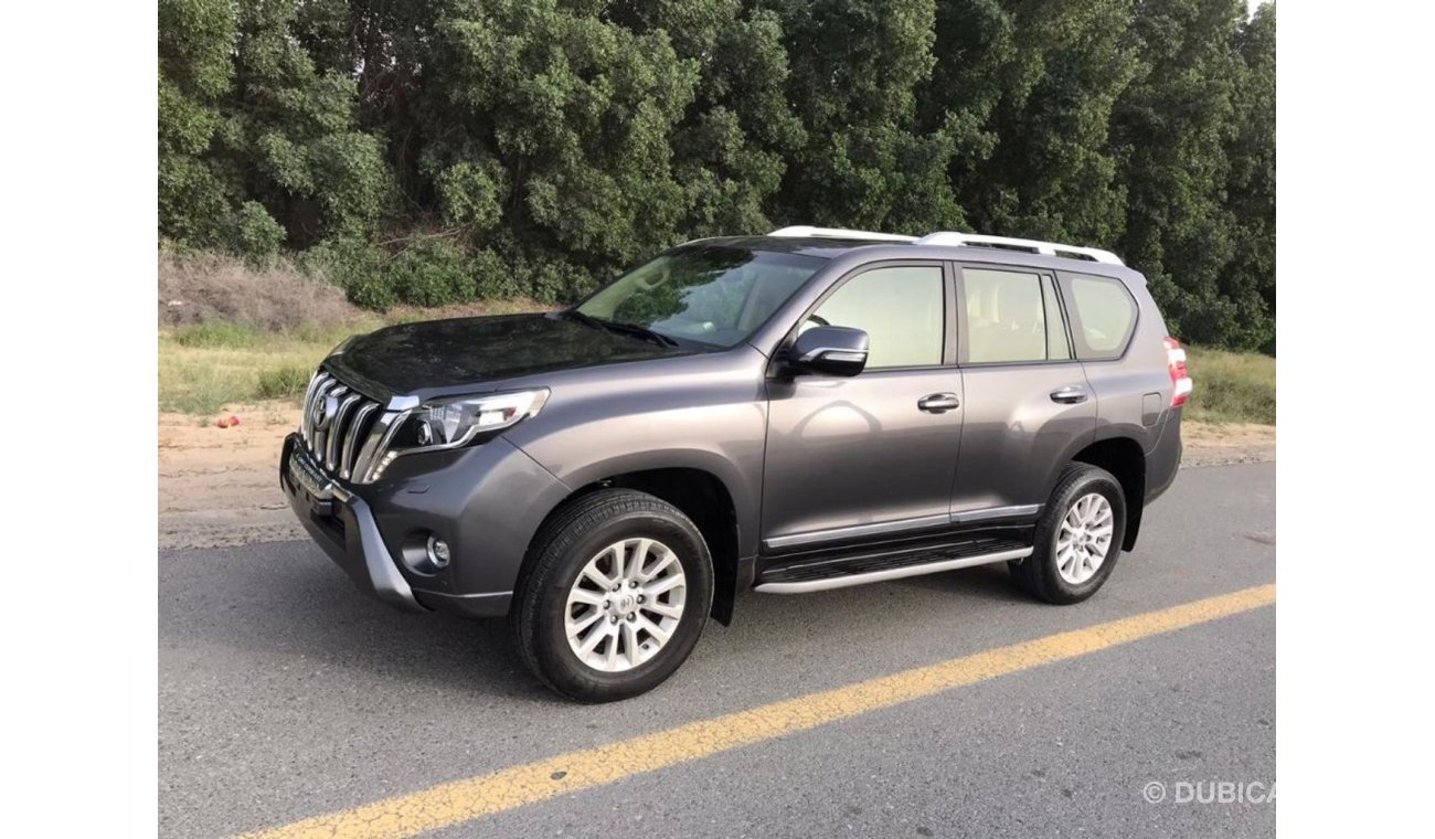 Toyota Prado Toyota prado 2017 gcc full option free accedant for sale