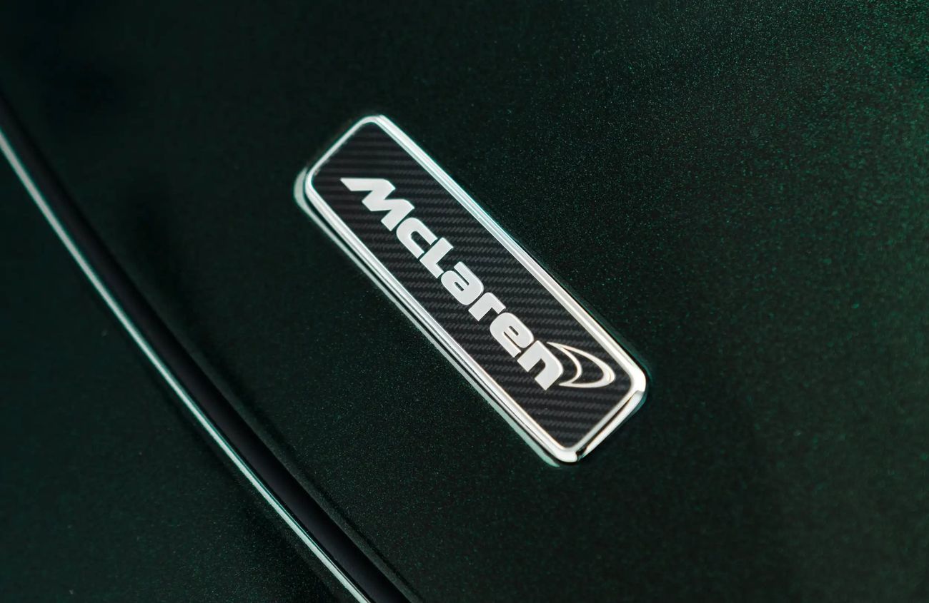 McLaren 675LT 3.8L V8 Twin-Turbocharged Engine