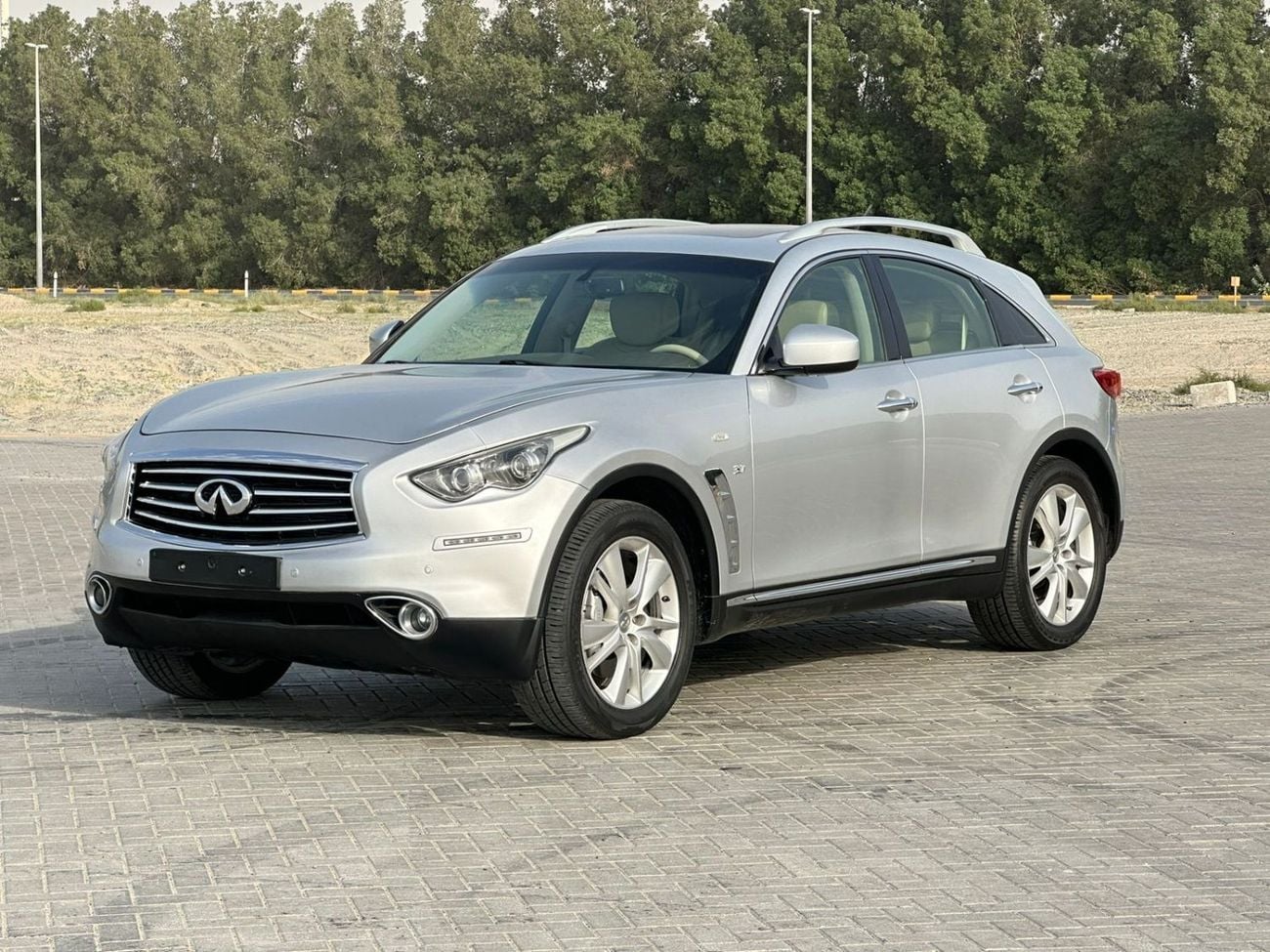 إنفينيتي QX70