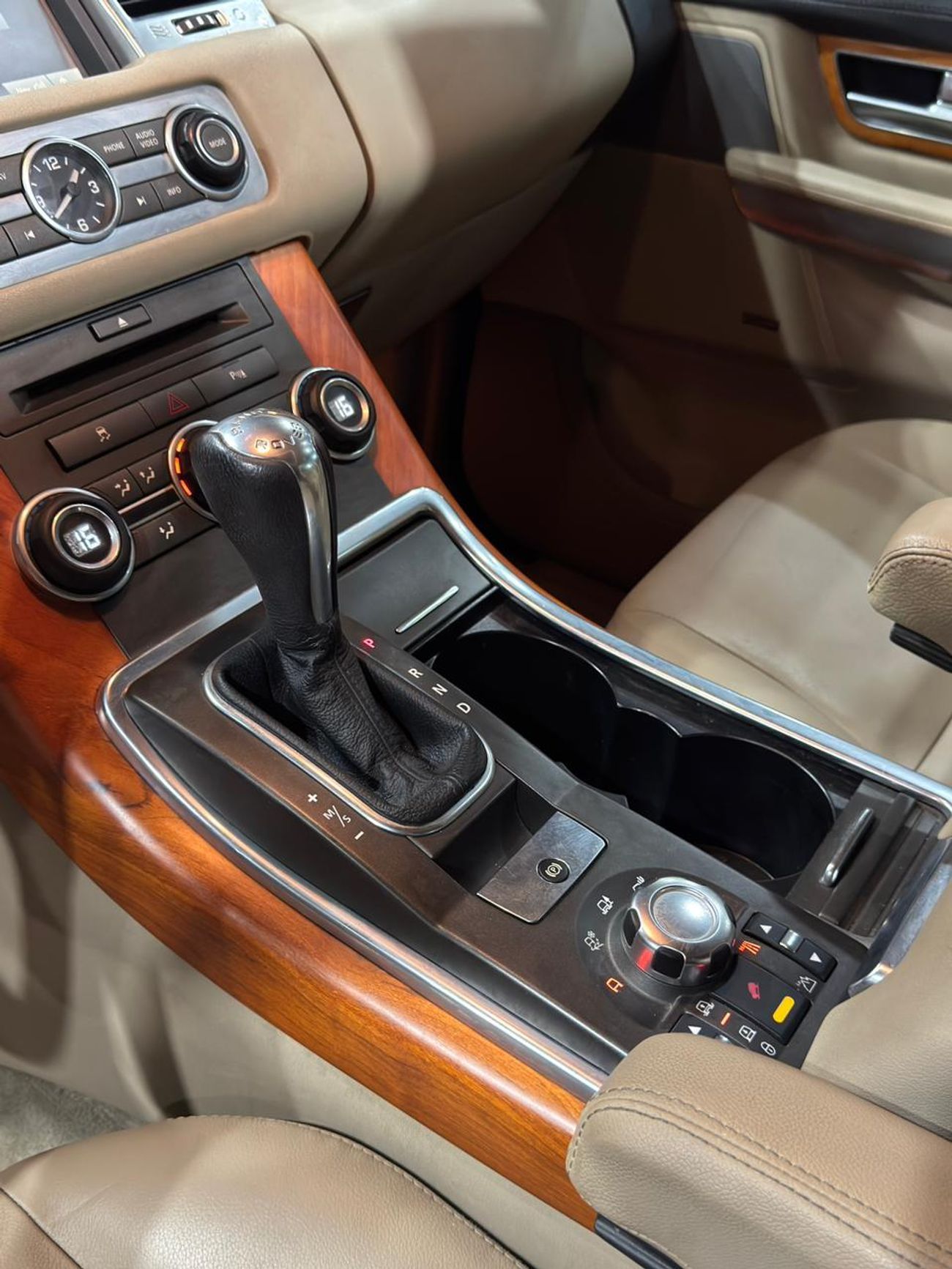 Land Rover Range Rover Sport HSE