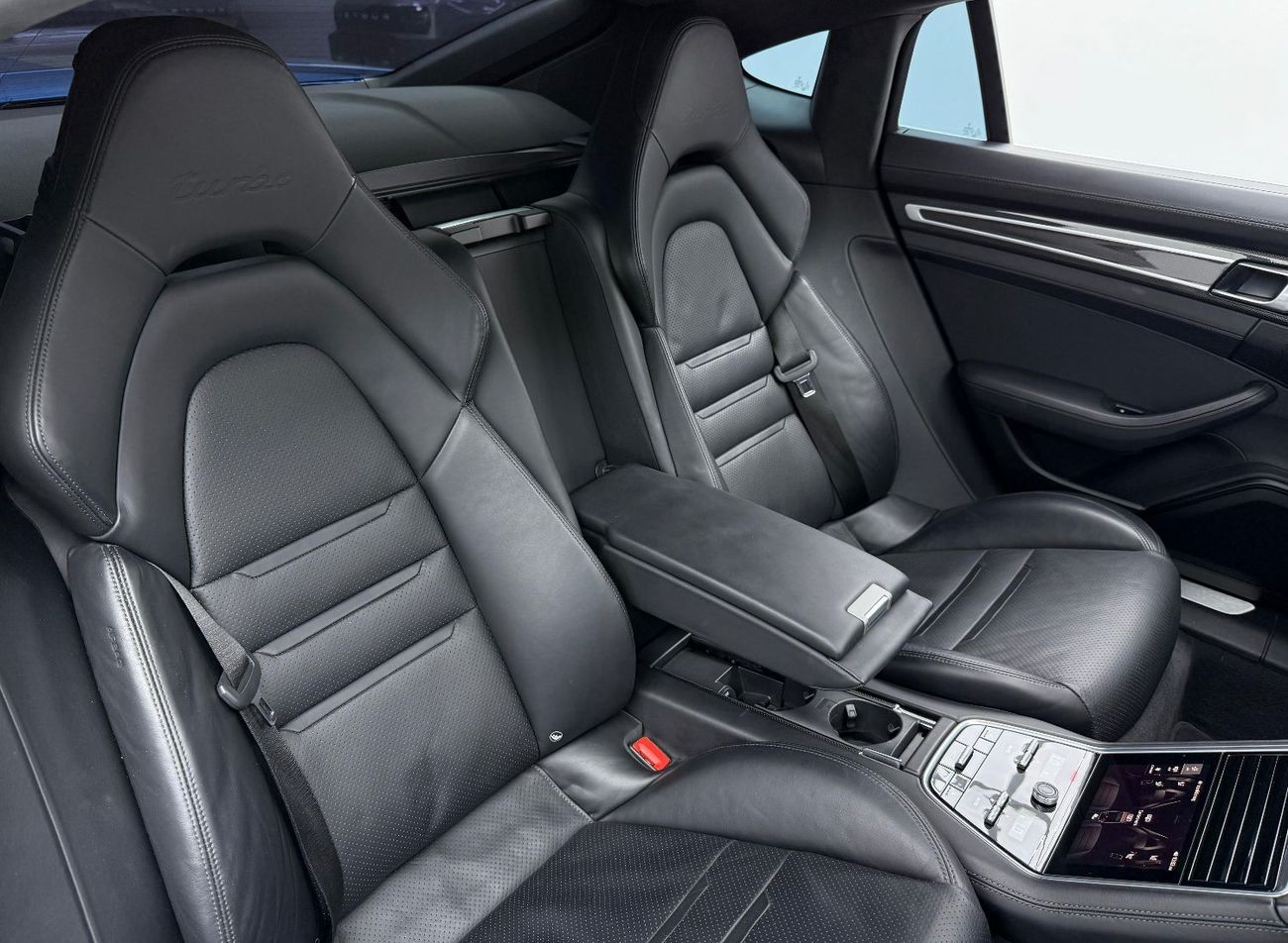 Porsche Panamera Turbo 4.0L AWD 2017 Porsche Panamera Turbo, Full Porsche Service History, Sport Chrono Package, Full