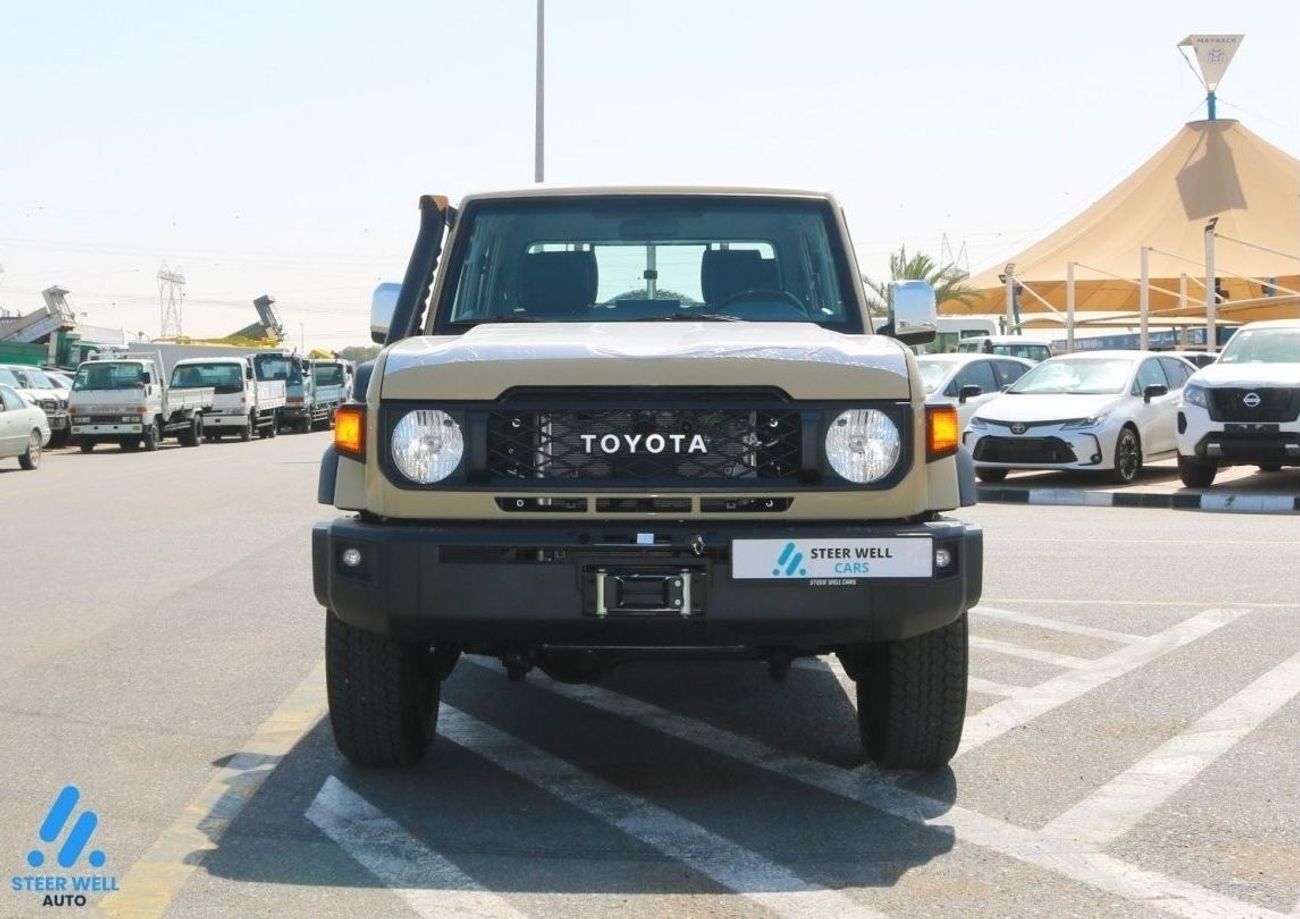 تويوتا لاند كروزر بيك آب 2024 79 Series 4.0L LX V6 Double Cab 4WD 4 Doors Petrol AT - Book Now!