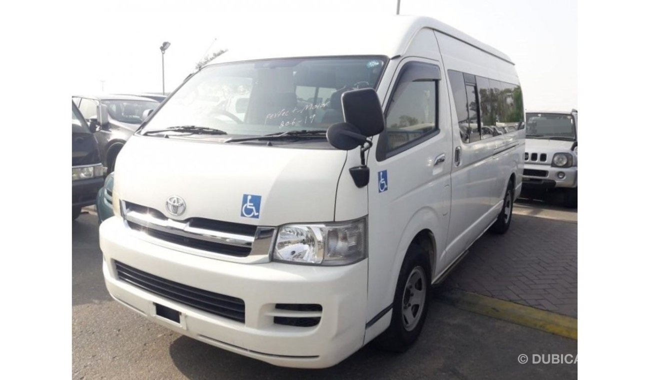 تويوتا هاياس Hiace RIGHT HAND DRIVE (Stock no PM 198 )