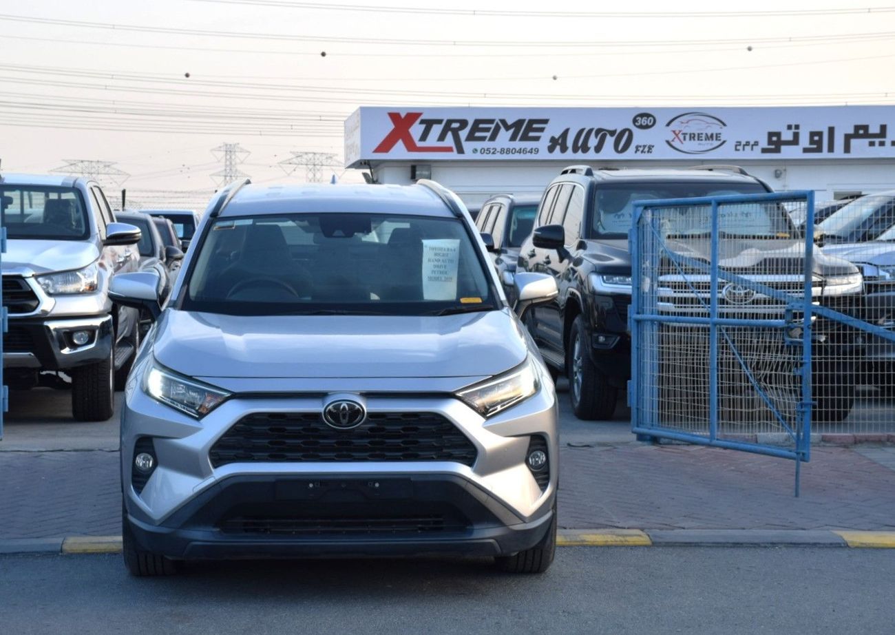 تويوتا راف ٤ LE 2.0L FWD Petrol