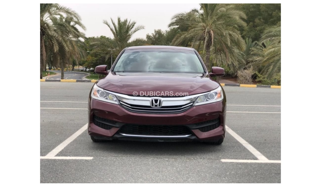 Honda Accord LX Model 2017 GCC CAR PERFECT CONDITION INSIDE AND OUTSIDE FULL OPTION SUN ROOF LEATHER SEATS NAVIGA