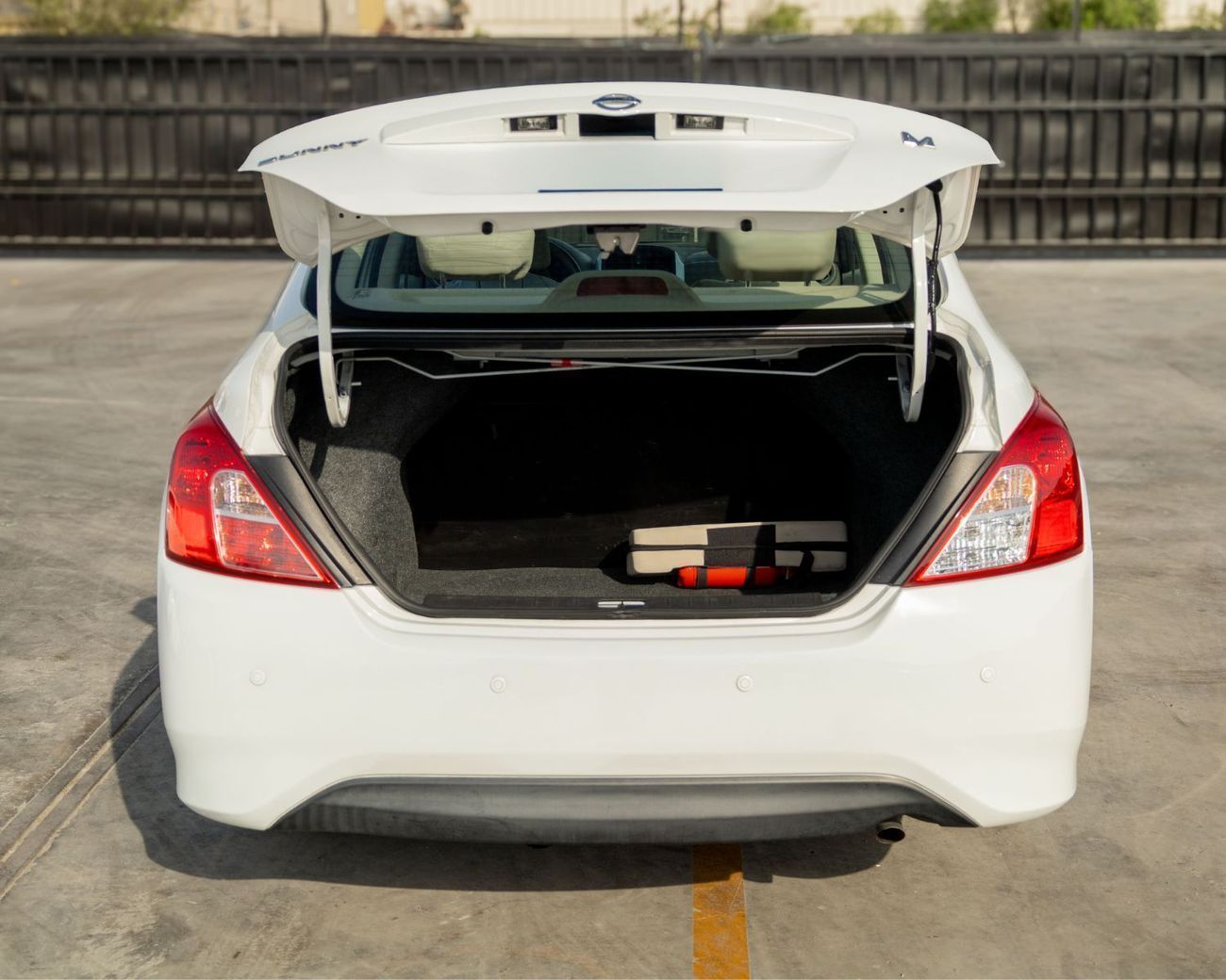 Nissan Sunny SV 1.5L l GCC | Zero Down Payment | AED 476 Monthly | Warranty