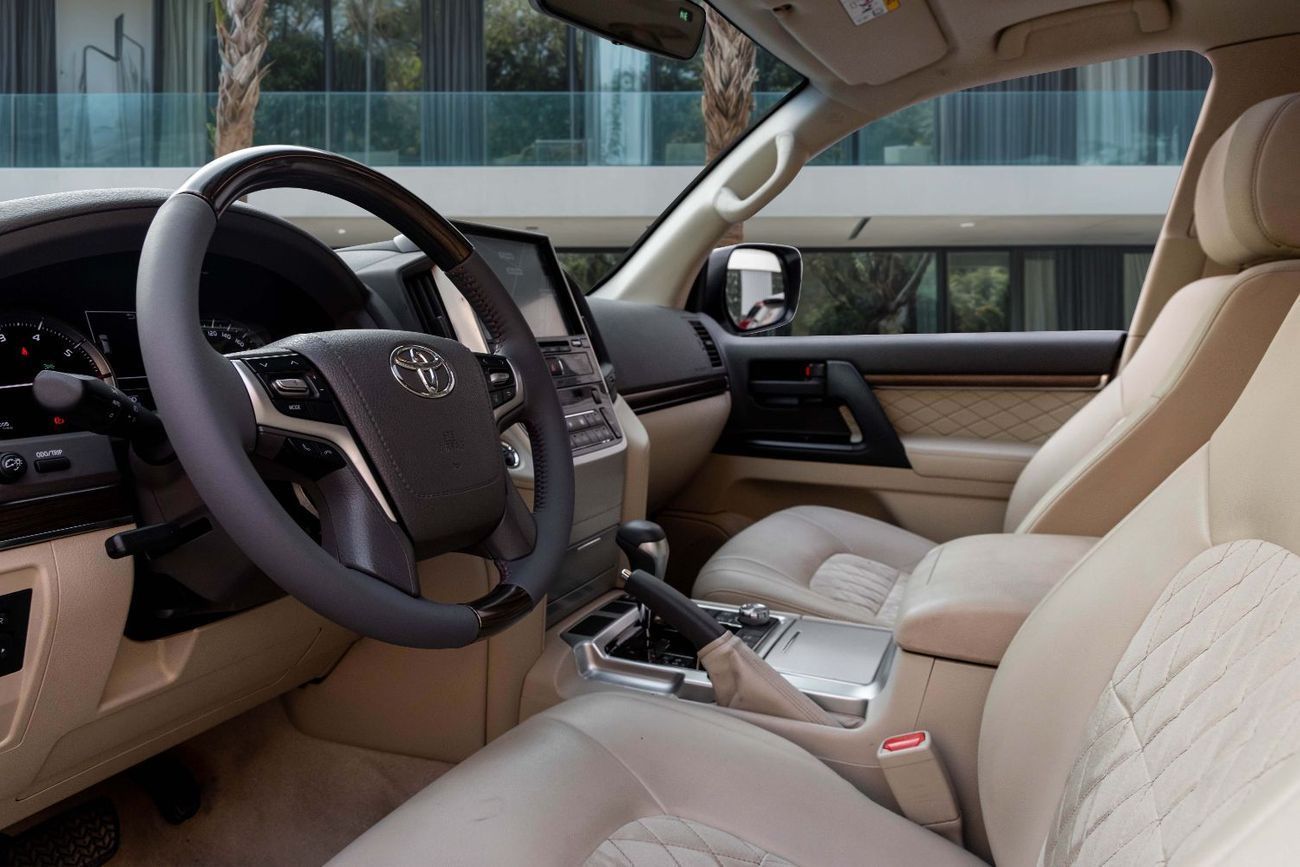 Toyota Land Cruiser GXR Grand Touring | 3,701 P.M | 0% Downpayment | Service Contract!