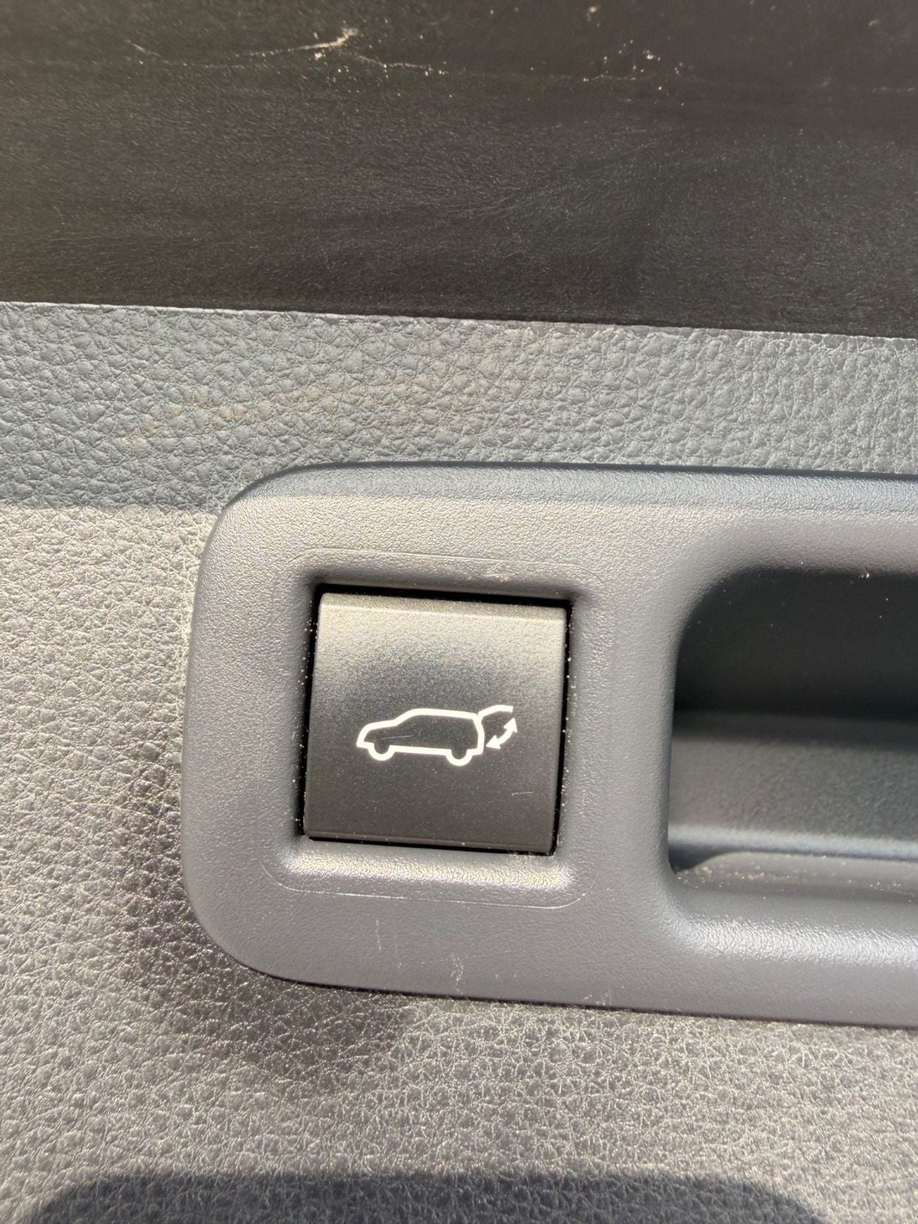 تويوتا هايلاندر Hybrid Platinum 2.5L | 360 camera, panoramic , head up display