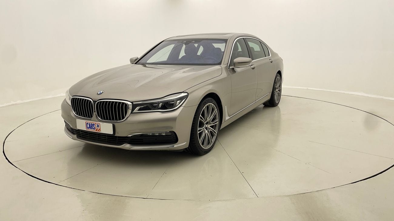 بي أم دبليو 730Li EXCLUSIVE 2 | بدون دفعة مقدمة | اختبار القيادة في المنزل